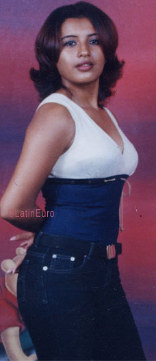 Date this funny Honduras girl Nilda from Yoro N2962