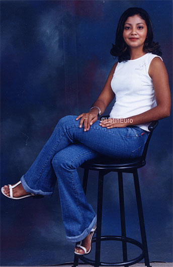 Date this stunning Any Country girl Sindy from  N2973