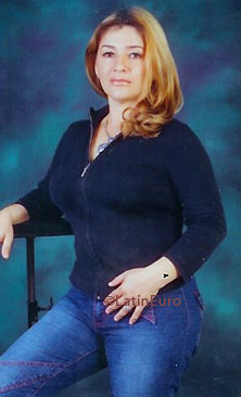 Date this cute Dominican Republic girl Luisa from  N2982