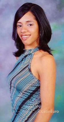 Date this pretty Dominican Republic girl Marianyel from  N2988