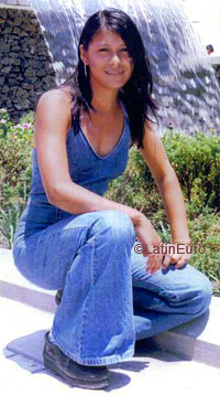 Date this nice looking Honduras girl Orfilia from  N3019
