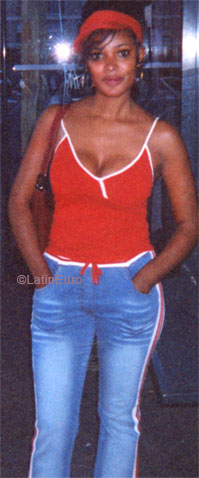 Date this hard body France girl Nathalie from  N3035