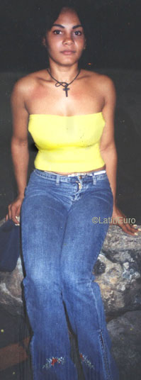 Date this georgeous Any Country girl Claritza from  N3097