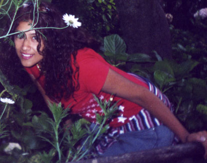 Date this happy Peru girl Sandra from Lima N3300