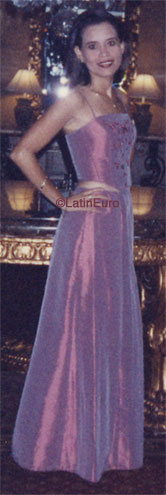 Date this nice looking Honduras girl Denia from San Pedro Sula N3568