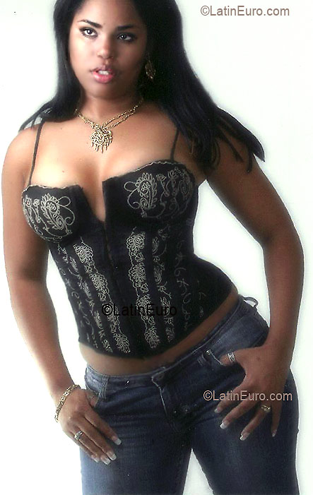 Date this cute Dominican Republic girl Raiza from Santo Domingo N516