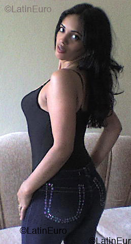 Date this gorgeous Dominican Republic girl Yudi from Santiago N591