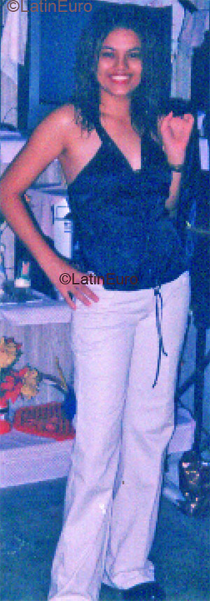 Date this good-looking Honduras girl Doriana from La Ceiba N713