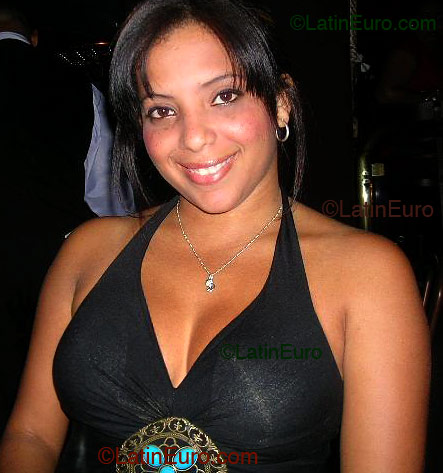 Date this hot Dominican Republic girl Brandi from Santo Domingo N73