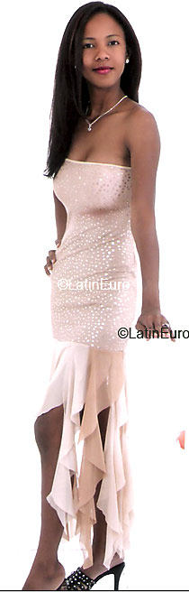 Date this passionate Dominican Republic girl Yeimi from La Romana N758