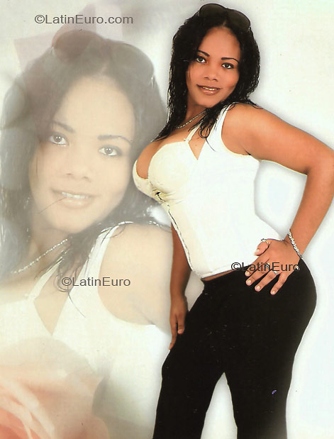 Date this hard body Dominican Republic girl Keila from Santiago N774