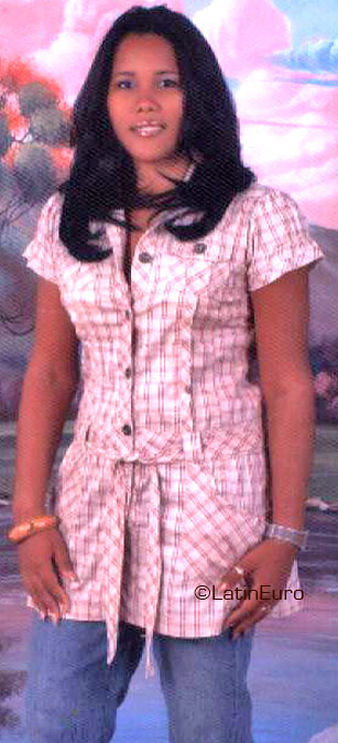 Date this attractive Dominican Republic girl Ivelise from Santo Domingo N792
