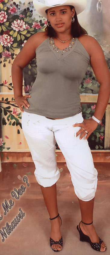 Date this beautiful Dominican Republic girl Nicauris from  N821
