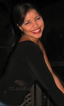 Date this happy Dominican Republic girl Stephanie from San Cristobal N927