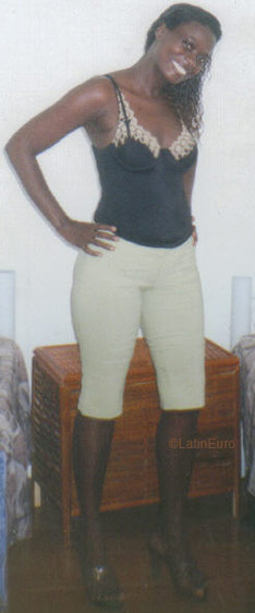 Date this voluptuous Brazil girl Ana from SALVADOR B6660