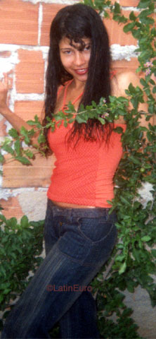 Date this foxy Brazil girl Clarice from SETE LAGOAS B8067