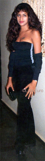 Date this voluptuous Brazil girl Angela from PORTO VELHO B8507