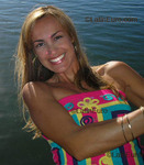 good-looking Brazil girl  from  B2382