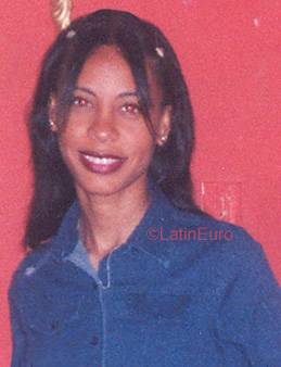 Date this pretty Dominican Republic girl Yenni from La Romana N3880