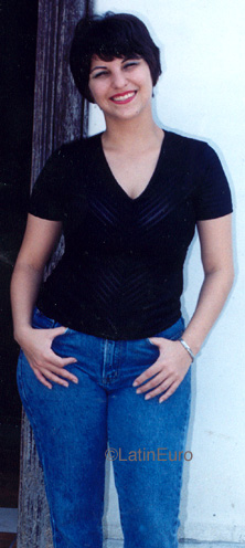 Date this funny Honduras girl Ibesya from San Pedro Sula N3858