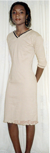 Date this attractive Brazil girl Danielle from RIO DE JANEIRO B9884