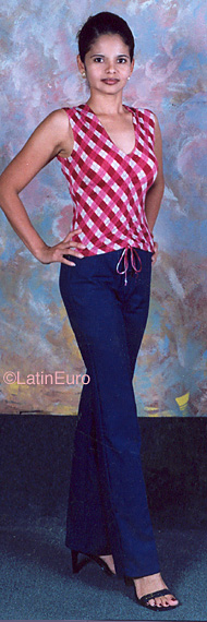 Date this cute Honduras girl Rubia from Olancho N3820