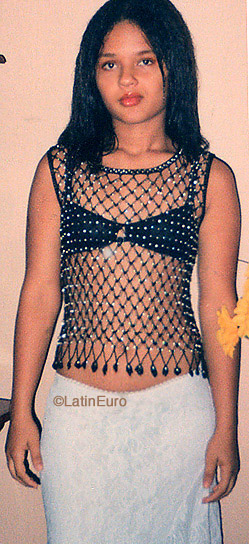 Date this charming Brazil girl Elba from CATUJI B9748