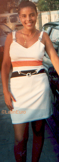 Date this passionate Brazil girl Elisangela from SARACURUNA B9835