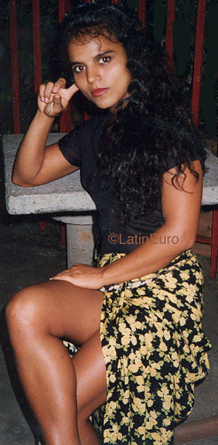 Date this sensual Brazil girl Marelia from GOVERNADOR VALADARES B9841