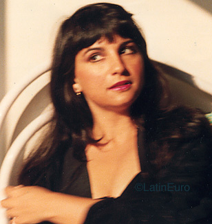 Date this hard body Brazil girl Regina from MARIANA B9836