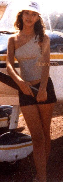 Date this happy Brazil girl Ediangela from NATAL B9665