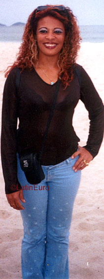 Date this sultry Brazil girl Josete from VIDIGAL B9683