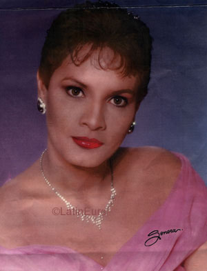 Date this fun Brazil girl Maria from RIO DE JANEIRO B9645