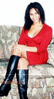 Date this funny Brazil girl Elienai from  B9597