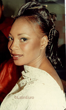 Date this nice looking Any Country girl Denau from Paris N3740