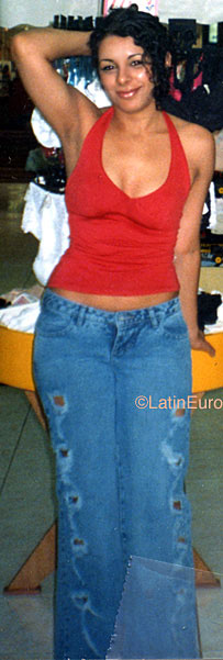 Date this funny Brazil girl Jononi from SANTO AMARO B9459