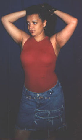 Date this beautiful Brazil girl Tatiana from  B9475