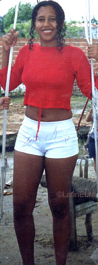 Date this beautiful Brazil girl Alessandra from FORTALEZA B9427