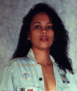 Date this pretty Brazil girl Tanya from MANAUS B9383