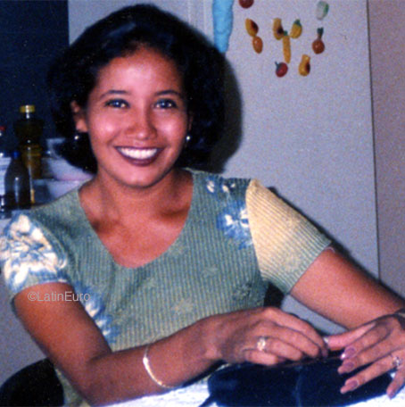 Date this foxy Honduras girl Suyapa from  N3640