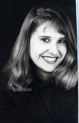 Date this athletic Brazil girl Carla from VENTANIA B8927