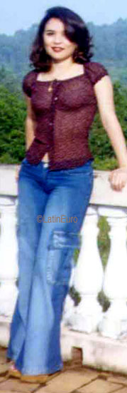 Date this young Brazil girl Sandra from CURITIBA B8909