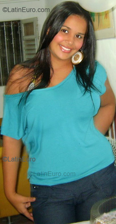 Date this stunning Brazil girl Cassia from Recife BR41
