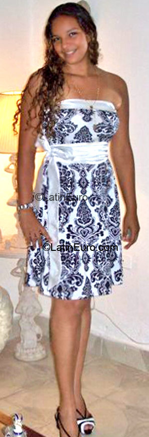 Date this passionate Colombia girl Diana from Barranquilla CO25