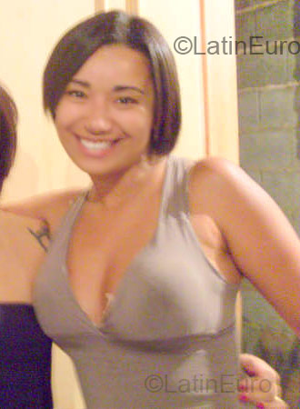 Date this foxy Brazil girl Debbye from Sao Paulo BR71