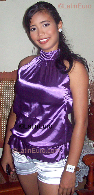 Date this delightful Colombia girl Nataly from Cartagena CO98