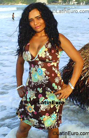 Date this delightful Brazil girl Marta from Natal BR133