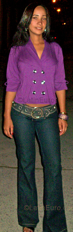 Date this funny Brazil girl Sandra from Salvador BR204