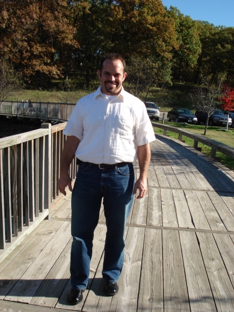 Date this happy United States man Rick from DES MOINES US239