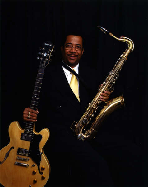 Date this georgeous United States man Rocket from St. Louis US412